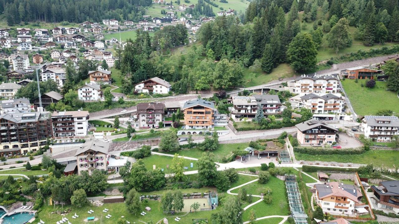 Villa Hubertus Ортизеи Экстерьер фото